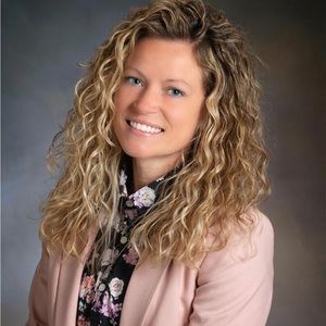 Meet your Posher, Kendra